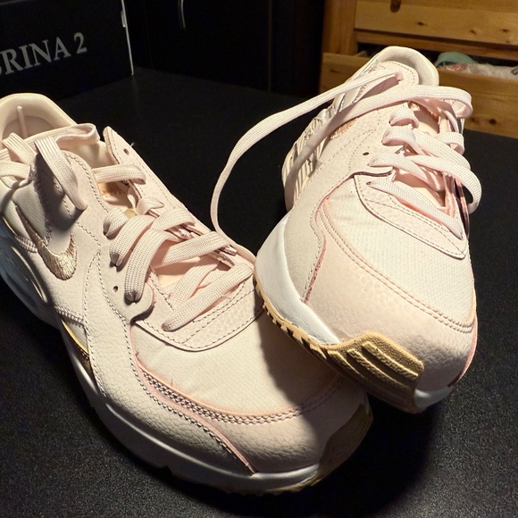 Nike Women's Air Max Excee Sneaker - Size 9.5 | Blush - Picture 2 of 3